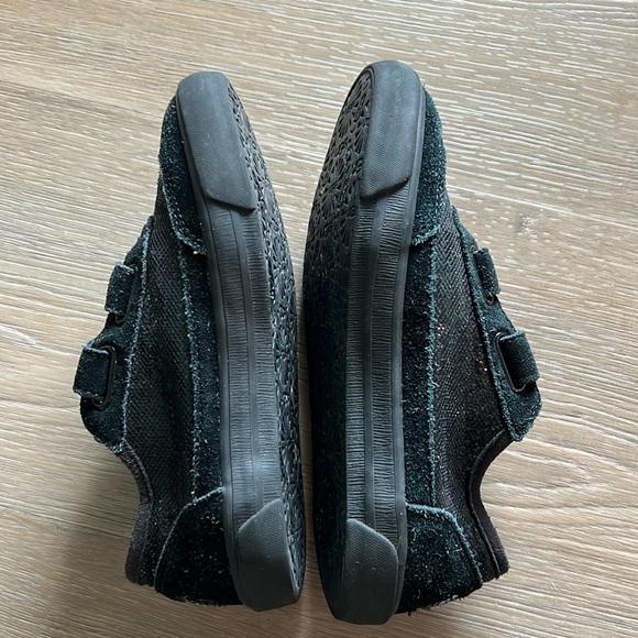 UGG Australian Braden Black Shimmer Sneakers Little Girls Size 11 GUC - Picture 3 of 8